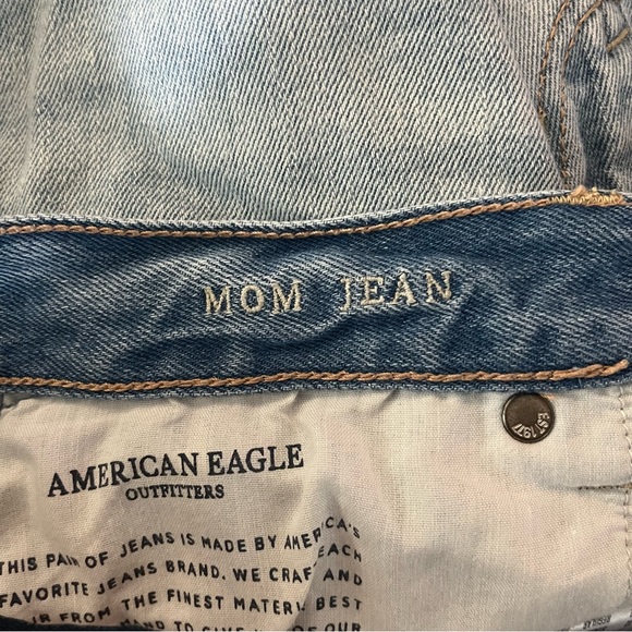 AEO Mom Jean - Picture 6 of 7